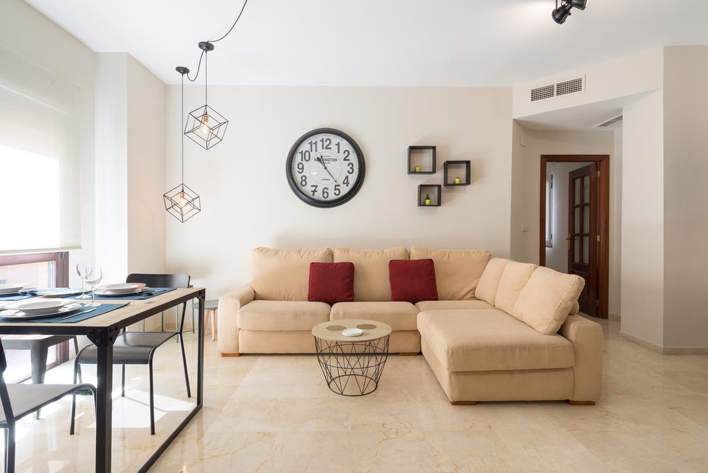 Alameda De Colon Relax & Quiet Business & Family Apartman Málaga Kültér fotó