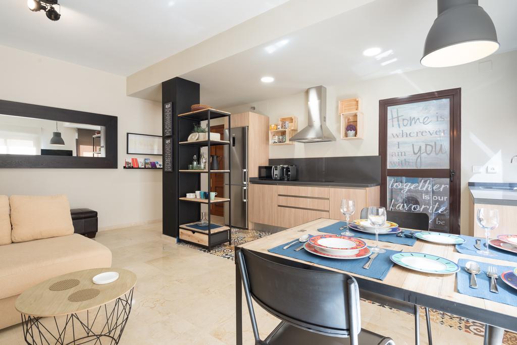Alameda De Colon Relax & Quiet Business & Family Apartman Málaga Kültér fotó